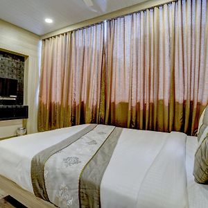 Hotel Arts International